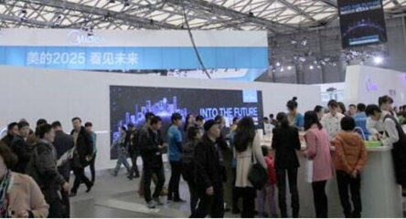從智能產品到智能工廠 美的空調引領智能競賽與會展服務創新